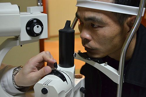 【普瑞十年】角膜穿孔患者，一周內可行角膜移植術