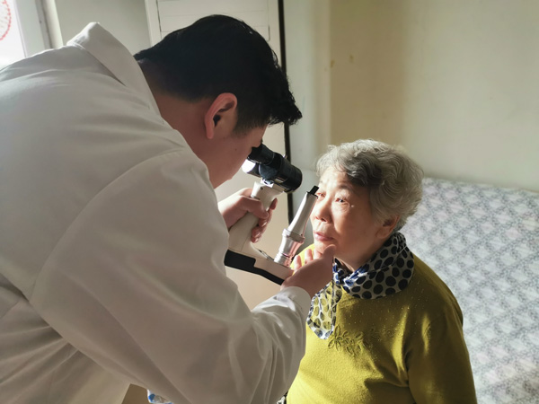 元宵慰問送祝福，濃濃關(guān)愛暖人心